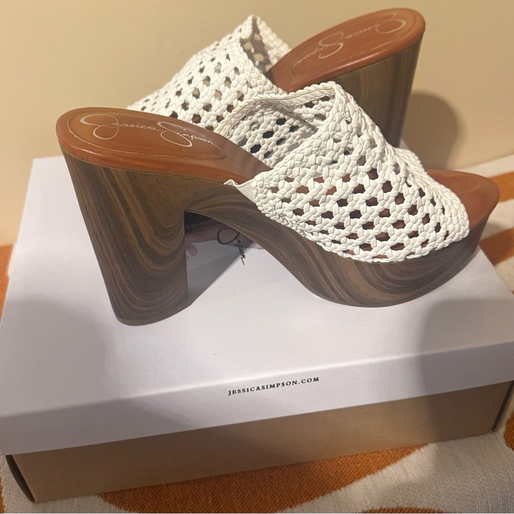 Jessica Simpson Shelby 2 Platform Slide Sandals – Size 9, White, NEW!